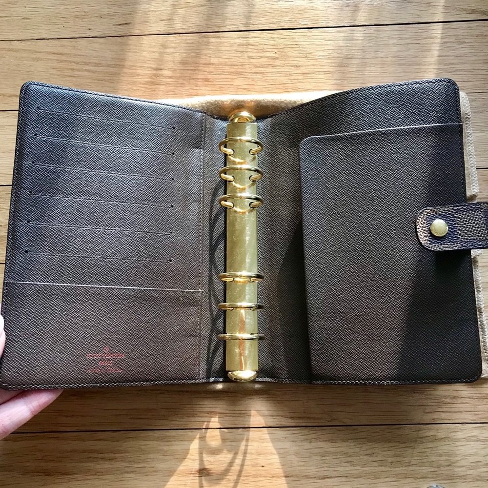 Sold! LV Damier Ebene Ring Agenda- MM